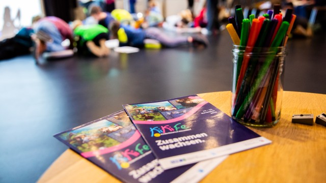 Stifte und Programmhefte des KinderKinoFestes